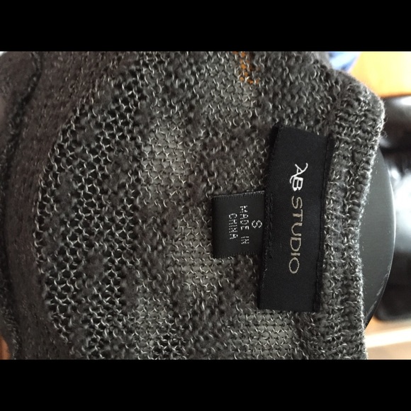 Juniors Gray Cardigan - Picture 4 of 4